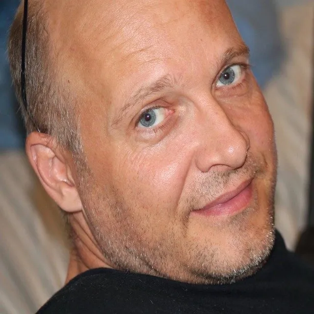 Dr Dan Niculescu